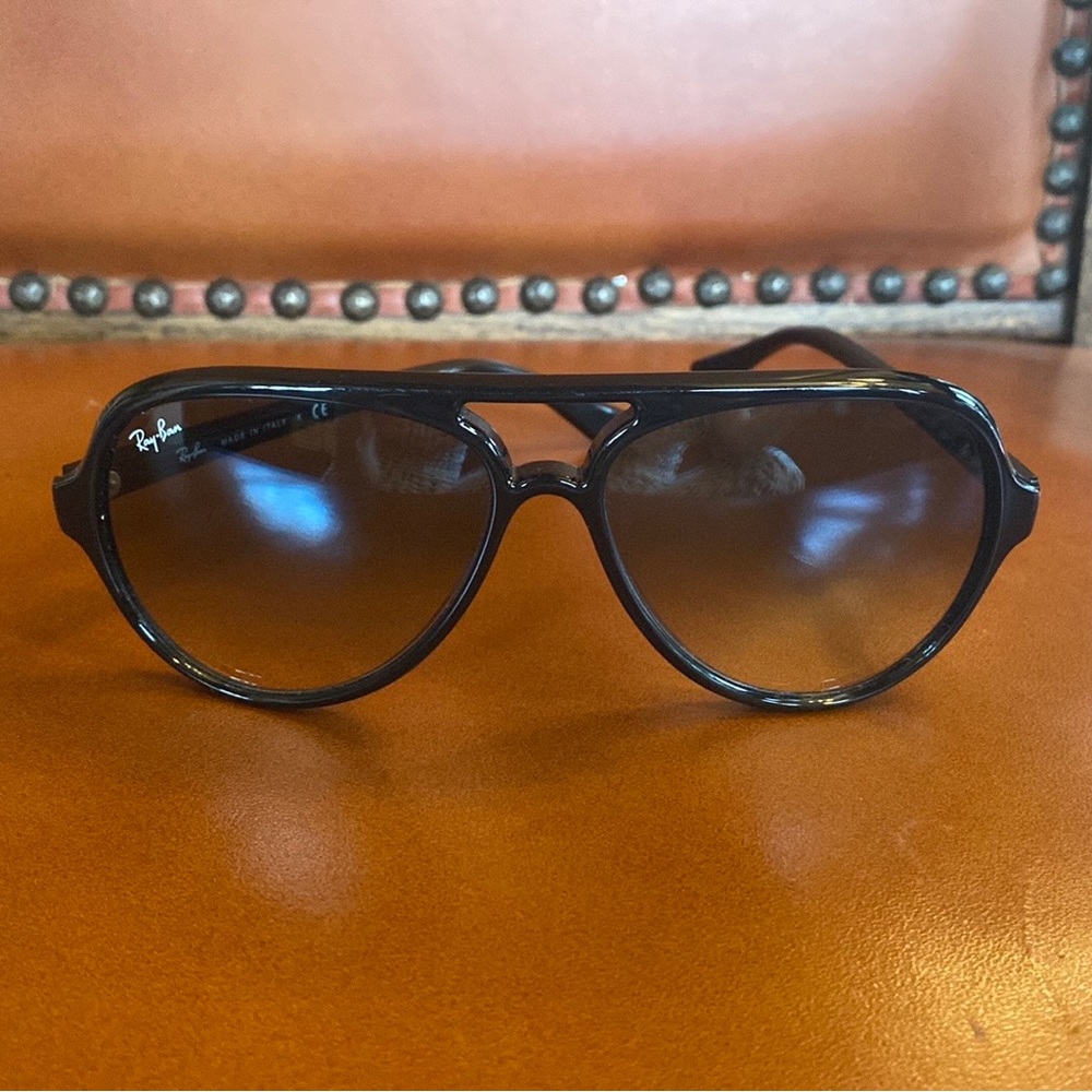 Ray-Ban CATS5000 aviator sunglasses (RB4125)